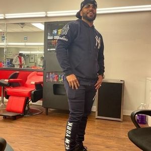 Meet your Posher, Robinson